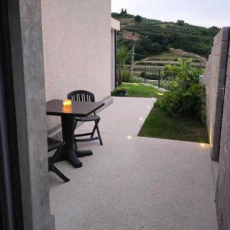 Апартаменты Dobrava Sea View With Terrace - With Terrace *